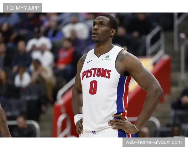 活塞内线防守体系稳固 杜伦护筐能力结合团队防守效率联盟前列